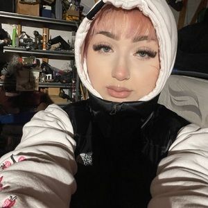 Meet your Posher, Angelic